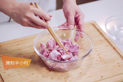 椒盐排骨的做法 家常椒盐排骨做法介绍