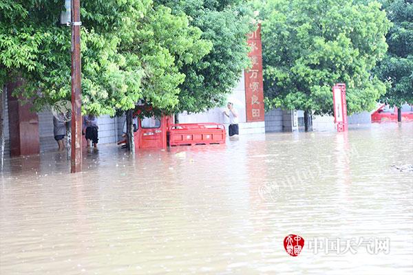 重庆今起迎较强降雨 或致河流上涨低洼地带注意防洪