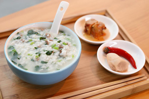 牛肉菠菜粥的做法 家常牛肉菠菜粥做法