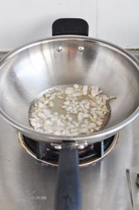 芽菜叶儿粑的做法步骤3
