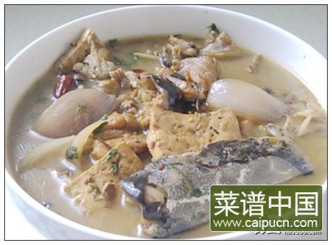 鲶鱼炖豆腐