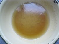 广式莲蓉蛋黄月饼的做法步骤5