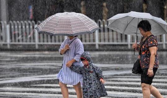 广东南部沿海市县仍有暴雨 广州雷阵雨气温高达32℃