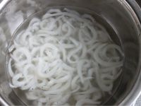 银鱼烘蛋的做法步骤2
