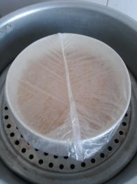 红糖桂圆山楂片年糕的做法步骤7