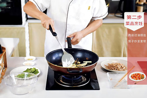 茄子炒肉的做法 茄子炒肉的简单做法