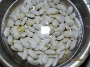 话梅芸豆的做法步骤2