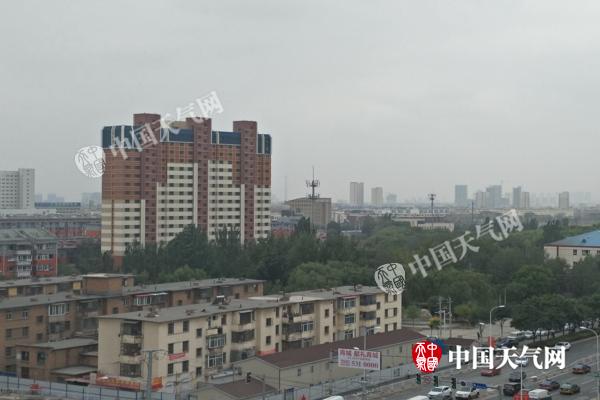 内蒙古降水降温阻返程 多地将现雨夹雪