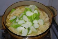 丝瓜腐竹汤的做法步骤6