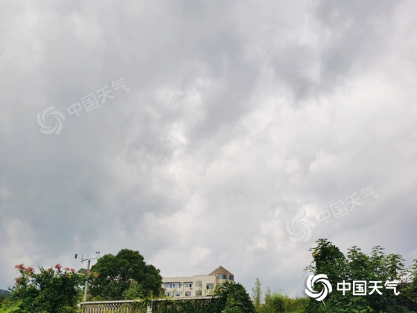 未来三天湖南大部晴热高温  湘西、湘南多分散性阵雨