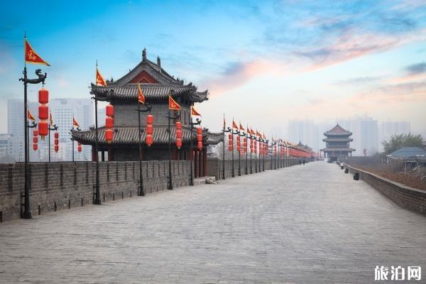 西安明城墙怎么玩 西安明城墙游玩攻略(开放时间+门票价格+注意事项)