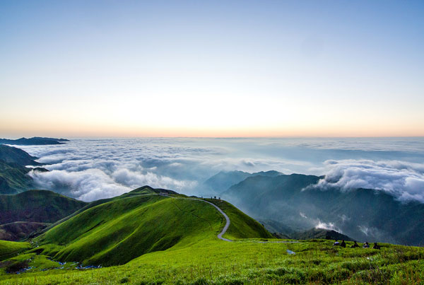 武功山什么季节去最好 武功山什么时候有云海