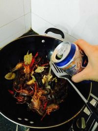 香辣啤酒小龙虾的做法步骤18