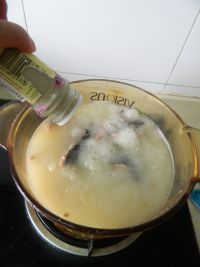 滋补黑鱼汤的做法步骤12