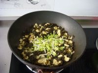 地皮菜炒鸡蛋的做法步骤7