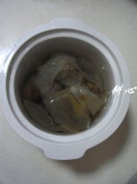 天麻炖鸭汤的做法步骤3