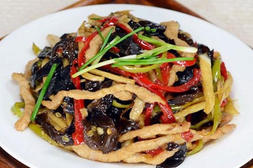 家常木耳炒肉丝怎么做 家常木耳炒肉丝的做法