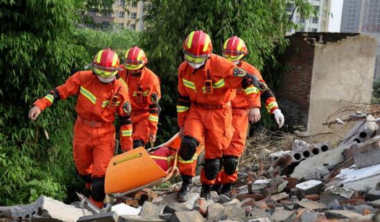 台湾南部海域发生6.4级地震 不少民众半夜被震得惊醒