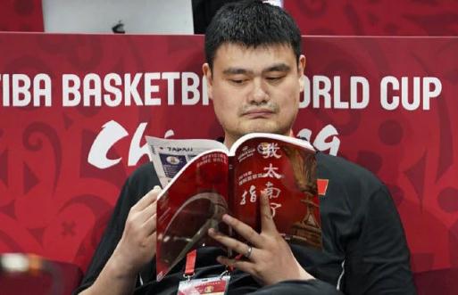 中国男篮无缘16强 来看球员们都穿的什么鞋？