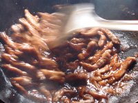 京酱肉丝的做法步骤5