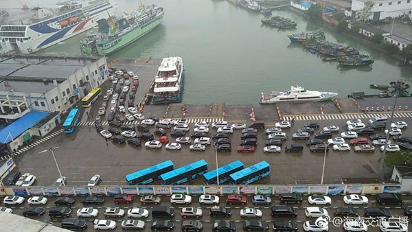 海口三港通航滞留车辆减少 今夜明晨琼州海峡大雾再起