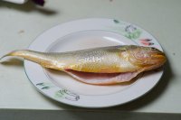 红烧黄鱼的做法步骤1