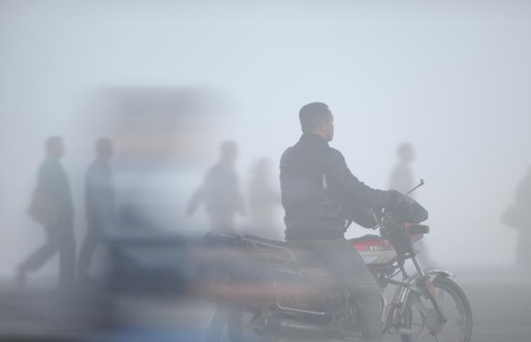 出门要注意！今晨安徽大雾阻交通 明起将降雨降温周日合肥最低仅1℃