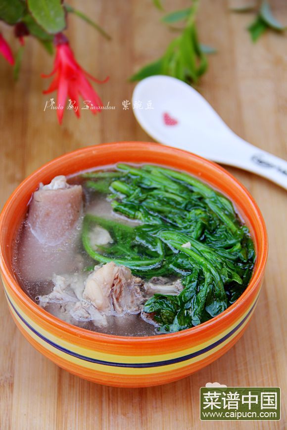 茼蒿猪骨汤