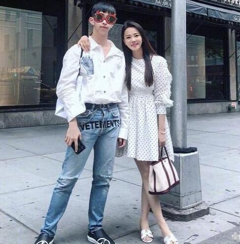 伊能静儿子女装是怎么回事 伊能静儿子女装是什么情况