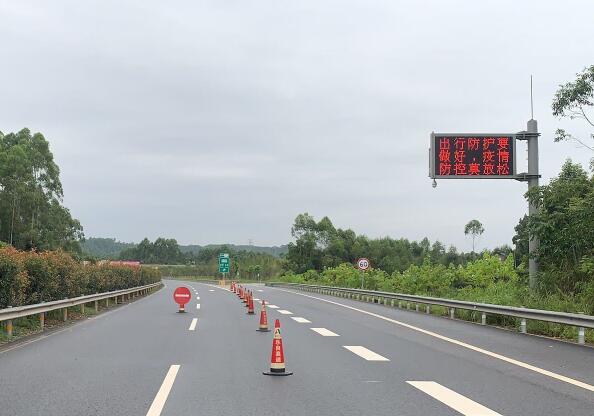 受暴雨影响乐山高速交通受阻 多条路段被关闭注意绕行