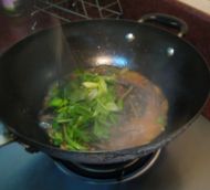 红烧泥鳅的做法步骤10