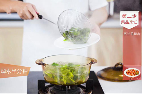 清炒西兰花的做法 西兰花怎么炒好吃