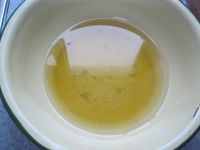 广式莲蓉蛋黄月饼的做法步骤4