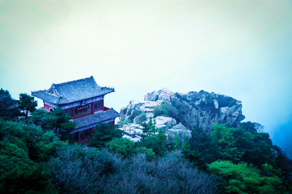 清明节泰山旅游攻略 清明节泰山人多吗