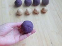 紫薯莲蓉月饼的做法步骤12