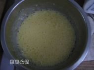 酸奶蔓越莓蛋糕卷的做法步骤4