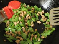 扁豆肉丁饭的做法步骤7