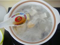 草菇青鱼汤的做法步骤7