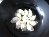 生煎荠菜馄饨的做法步骤10