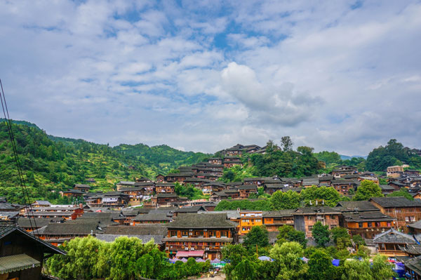 西江千户苗寨好玩吗 西江千户苗寨介绍