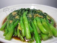 蒜香白灼芥兰的做法步骤7