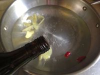 白斩鸡的做法步骤2