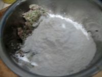 豆渣糕的做法步骤2