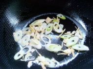 西红柿鸡蛋汤的做法步骤2