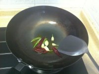 贵州酸汤牛腩的做法步骤8