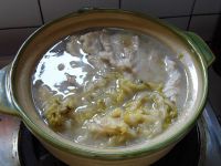 东北酸菜汆白肉的做法步骤7