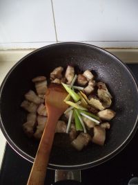 上海红烧肉的做法步骤7