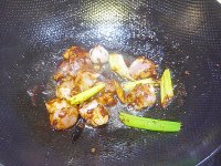 莲藕烧墨鱼的做法步骤8