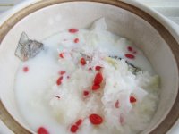 鲫鱼银耳汤的做法步骤7