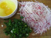 紫菜萝卜鸡蛋汤的做法步骤2